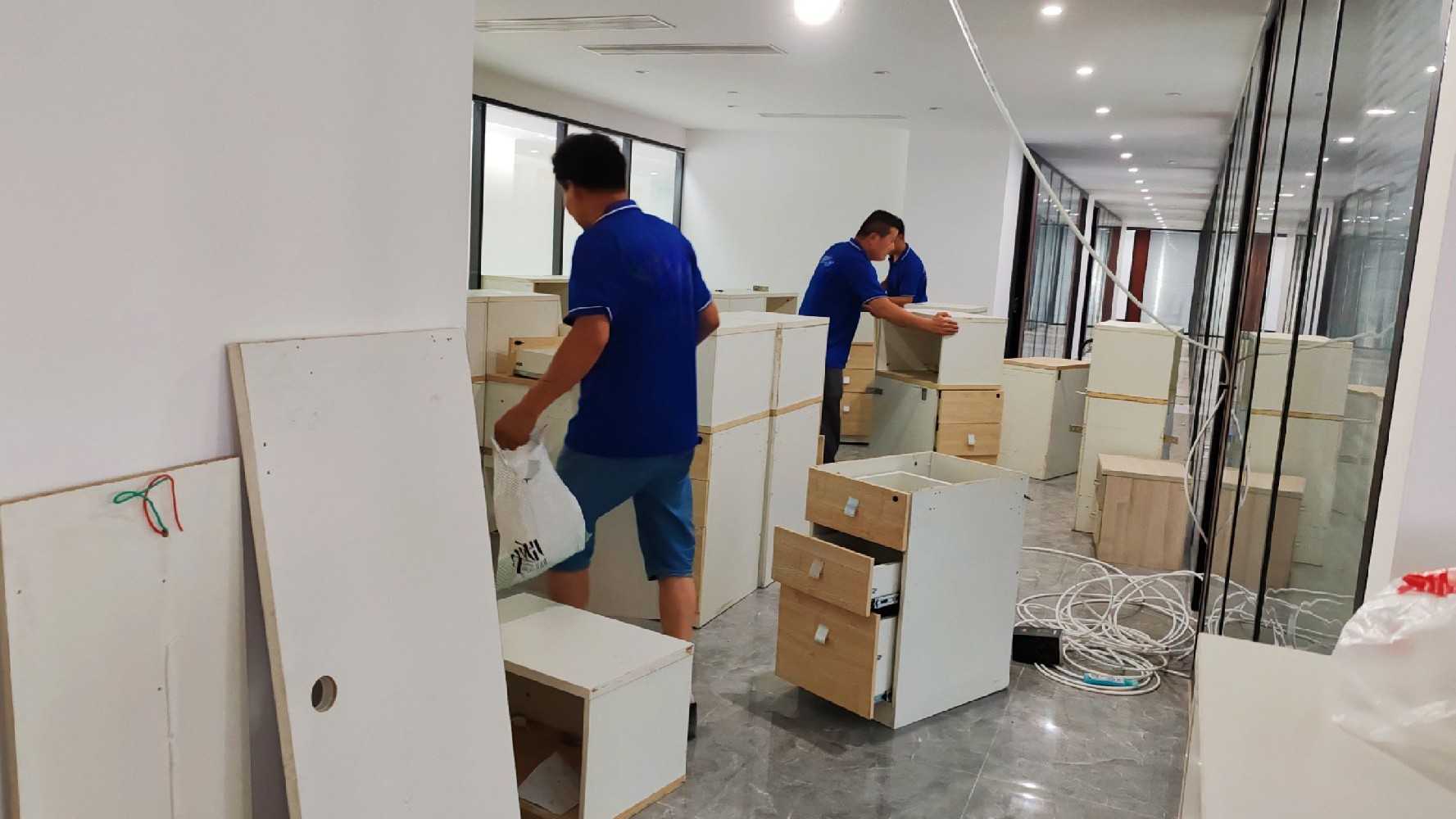 广州海珠区专业搬家服务，专注于钢琴搬运、家庭搬迁、家具拆装等业务